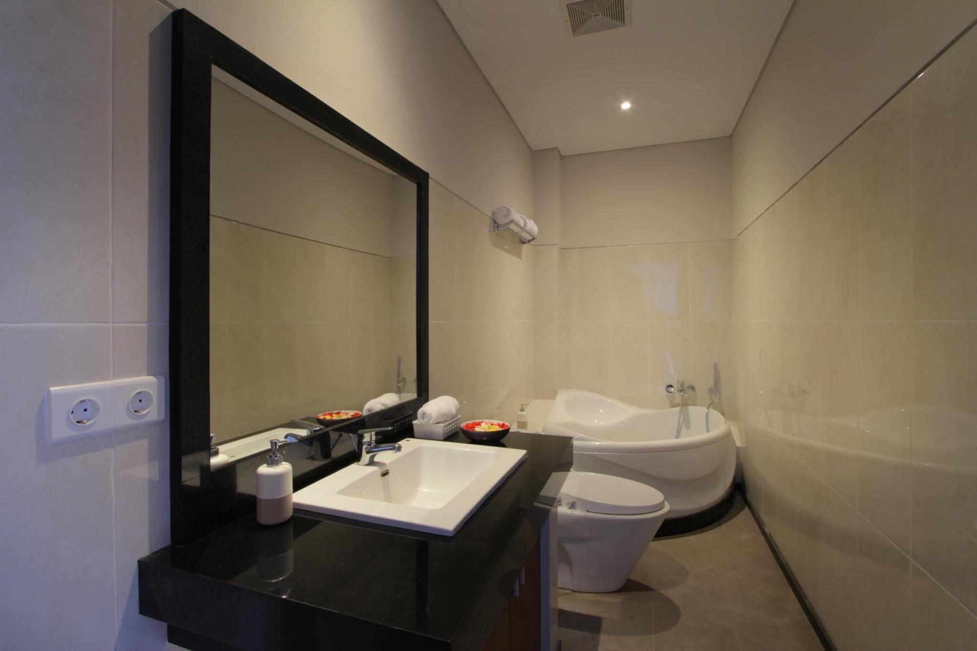 Sand Beach Luxury Living Kuta  Bagian luar foto